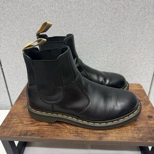 Dr. Marten's Vegan 2976 Chelsea
Boots